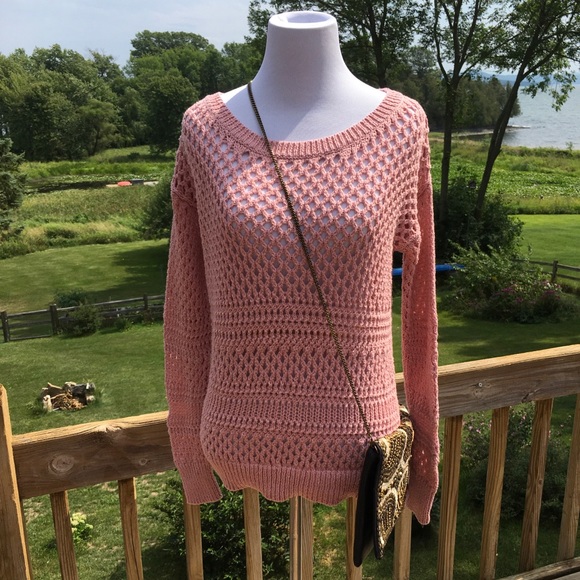 American Eagle Outfitters Sweaters - American Eagle Sweater 🦅